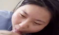 最新上市！【独家福利】某技校教室口交事件情侣全部私拍流出！巨.乳！渔网！