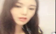 某收费网站流出88元VIP福利视频-极品长发气质美.女答谢粉丝随机挑选男粉丝酒jiu店啪.啪,一身性.感睡衣装,欲罢不能狠狠爆插!