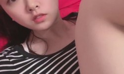 淫ying荡小女友私拍_诱惑异地恋男友_爆扣小[xiao]穴淫.水直流