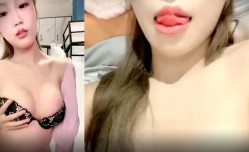 最新上市！【温柔可人‘阿巴阿巴“】扭动美臀，掰开小粉[fen]穴，揉入美.乳，双指
